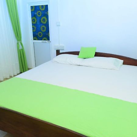 טרינקומאלה Sunntop Cabana מראה חיצוני תמונה