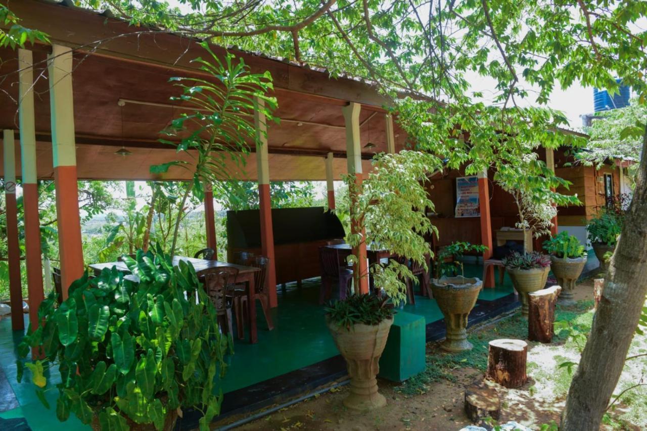 טרינקומאלה Sunntop Cabana מראה חיצוני תמונה
