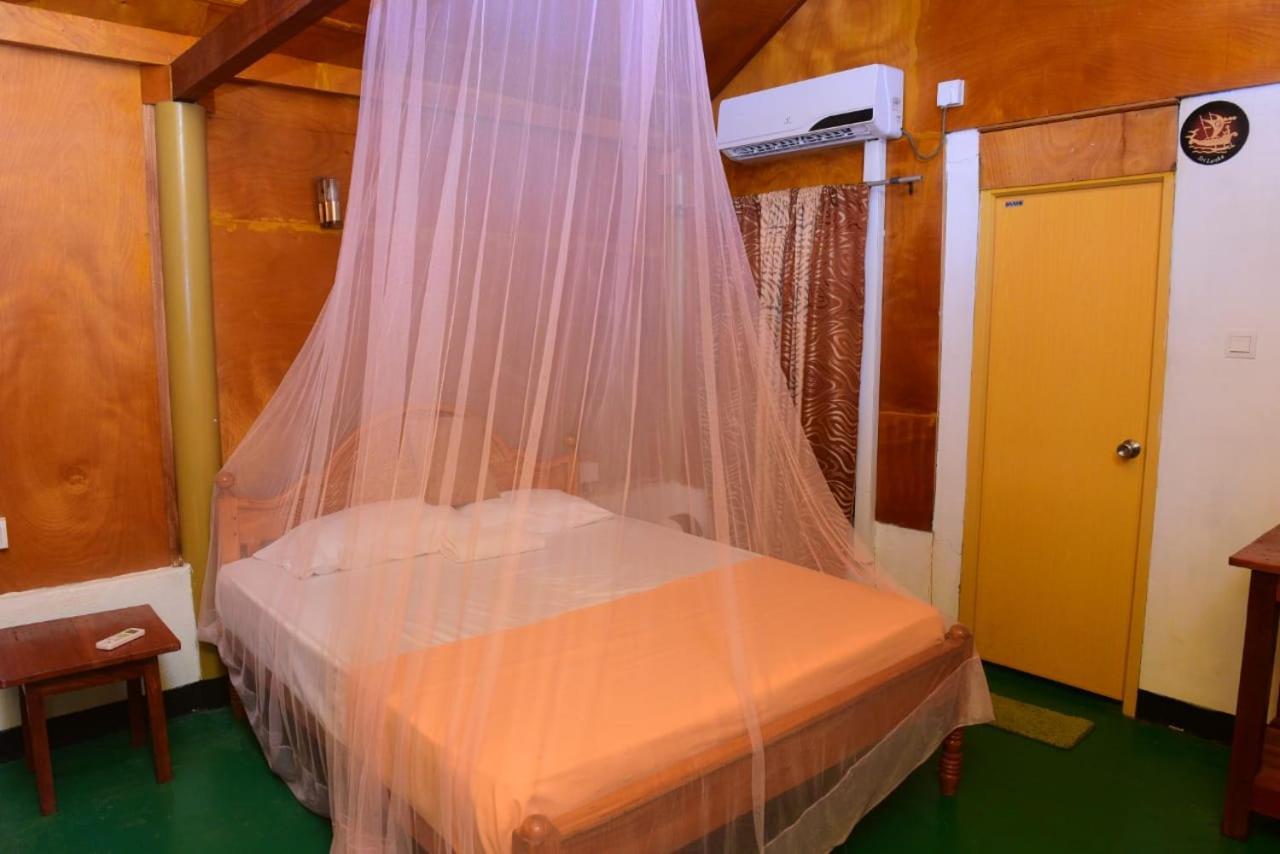 טרינקומאלה Sunntop Cabana חדר תמונה